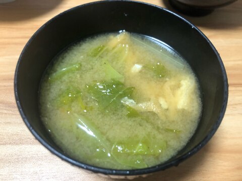 白菜と油揚げの味噌汁